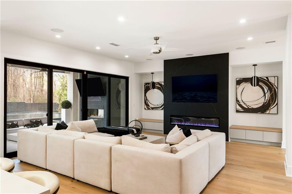 185 Pebble Trail