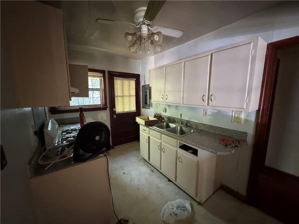 1621 Cecilia Drive SE