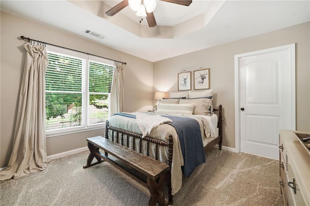 Canton, Georgia, 30115, United States, 5 Bedrooms Bedrooms, ,6 BathroomsBathrooms,Residential,Active,2045534