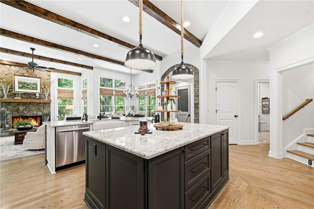Canton, Georgia, 30115, United States, 5 Bedrooms Bedrooms, ,6 BathroomsBathrooms,Residential,Active,2045534