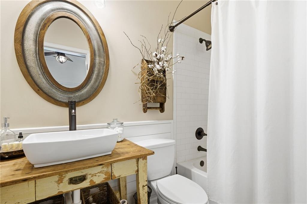 Canton, Georgia, 30115, United States, 5 Bedrooms Bedrooms, ,6 BathroomsBathrooms,Residential,Active,2045534
