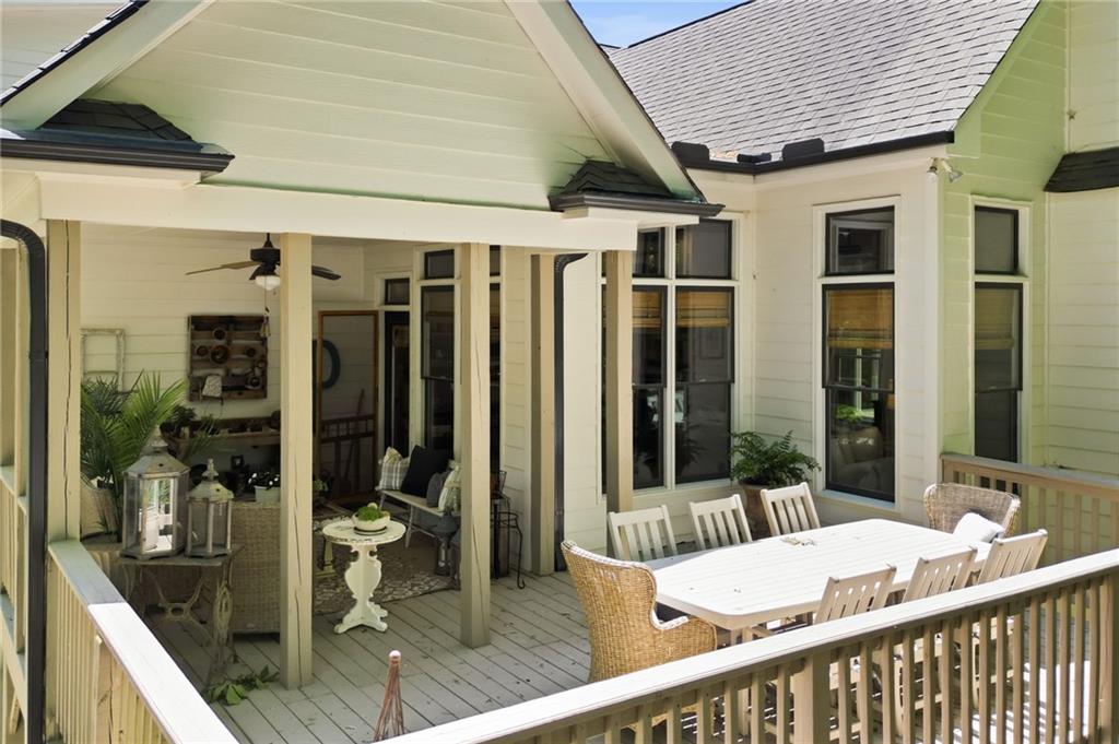 Canton, Georgia, 30115, United States, 5 Bedrooms Bedrooms, ,6 BathroomsBathrooms,Residential,Active,2045534