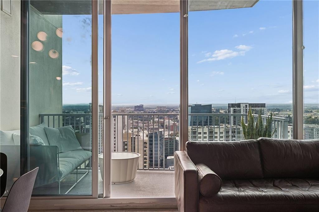 860 Peachtree Street NE 2417