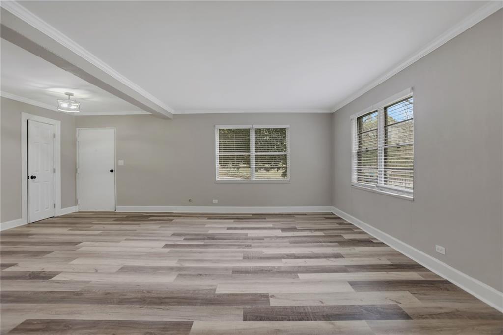 270 Lakemoore Drive NE A