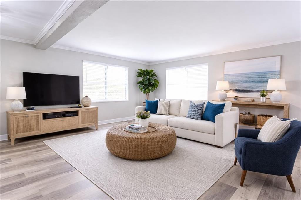 270 Lakemoore Drive NE A