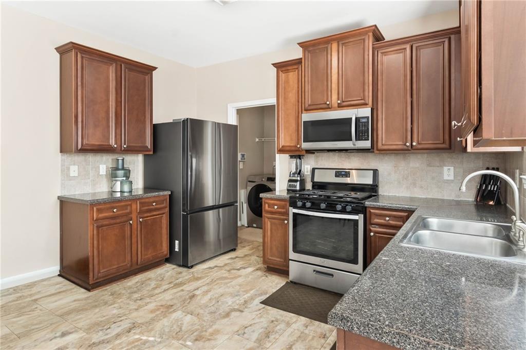 Cooper Manor - Residential