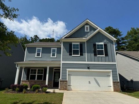 A home in Fairburn