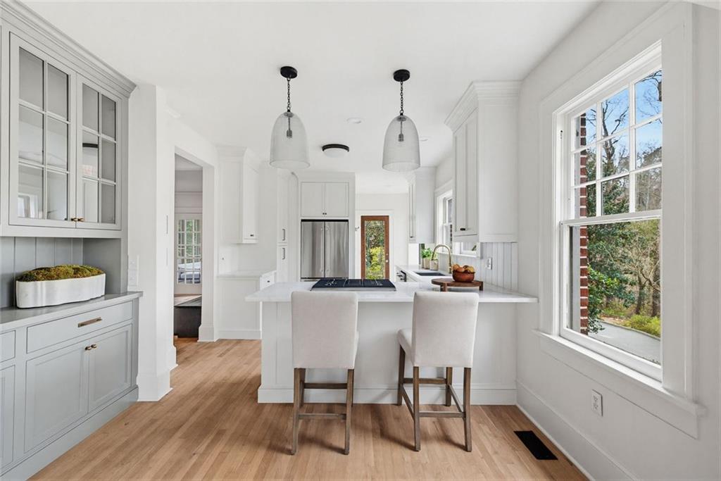 1691 Ridgewood Drive NE