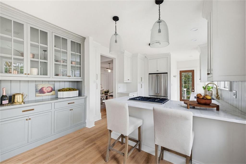 1691 Ridgewood Drive NE