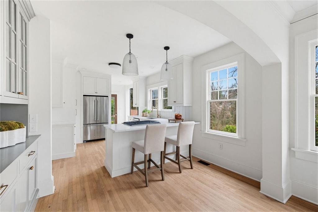 1691 Ridgewood Drive NE