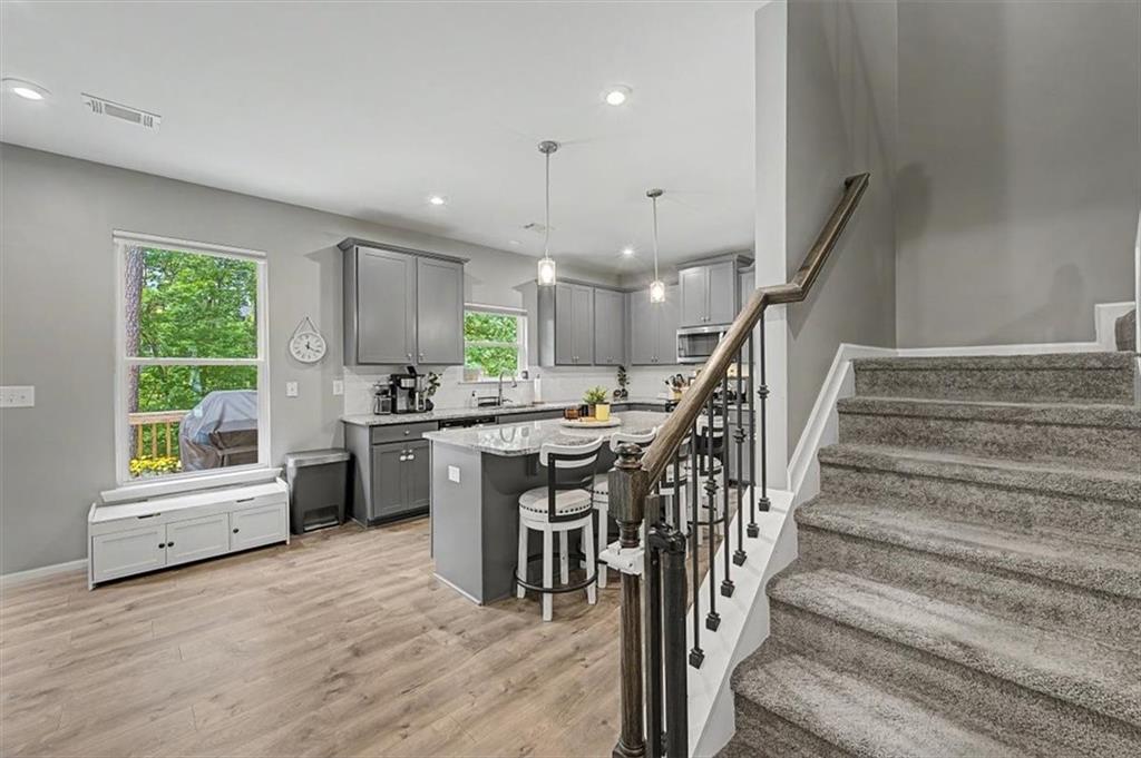 7 Canterbury Walk SE