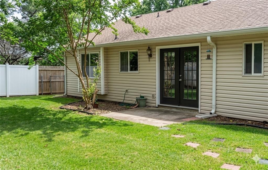 915 Clover Lane