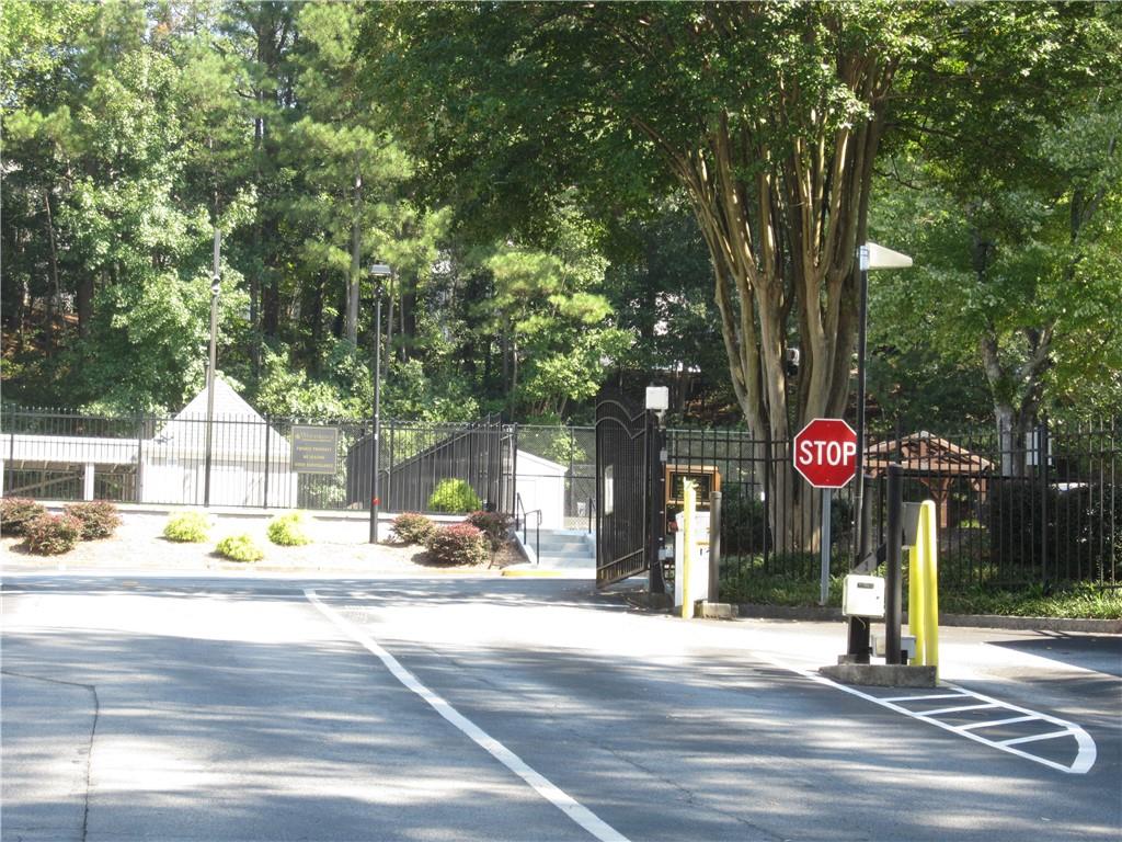 4018 Woodridge Way, Tucker, Georgia image 3