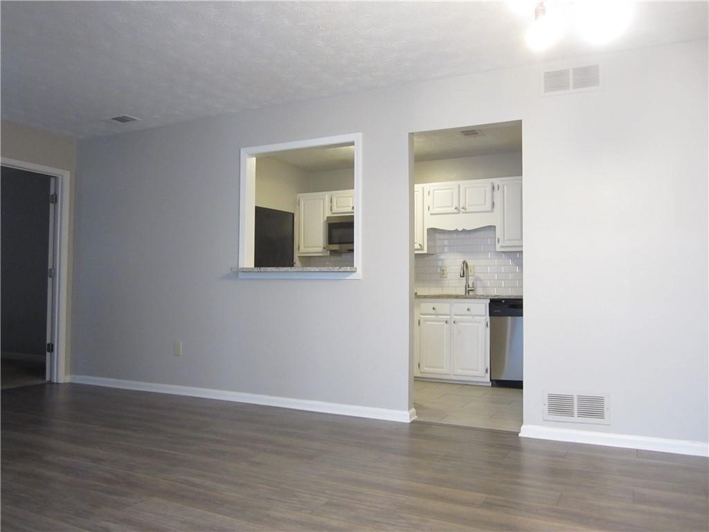4018 Woodridge Way, Tucker, Georgia image 15