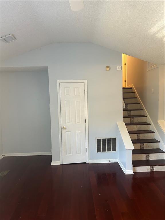 35 Hampton Oaks Drive