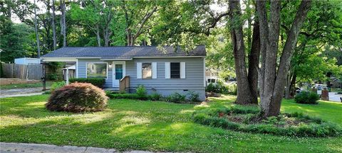 A home in Forest Park