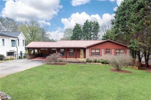 Photo of 216 Thomas Circle, Roswell, GA 30075 (MLS # 7691160)