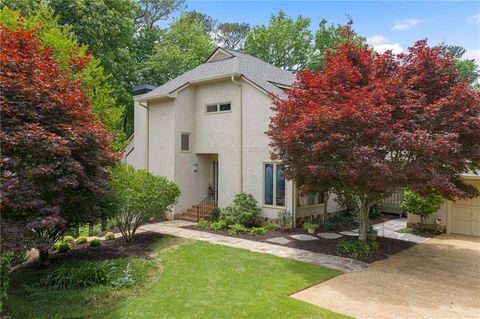 Homes For Sale - 2535 The Fifth Fairway<br/> Roswell, GA 30076