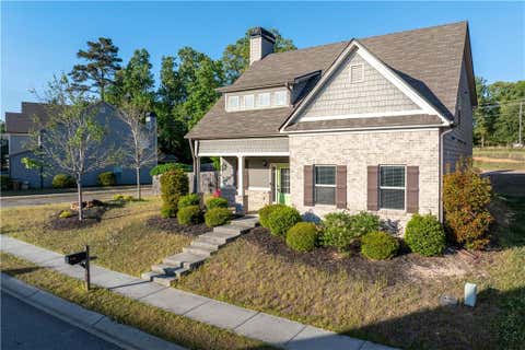 Homes For Sale - 428 Meadow Vista Lane<br/> Hoschton, GA 30548