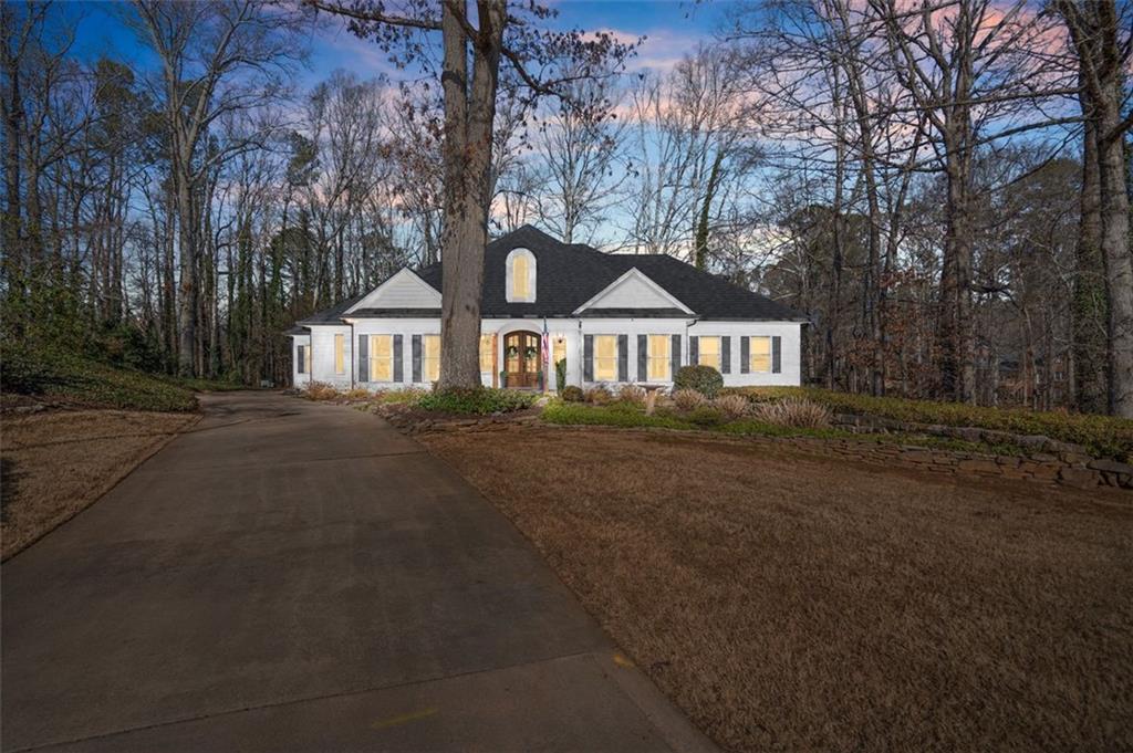 6170 Wellington Court