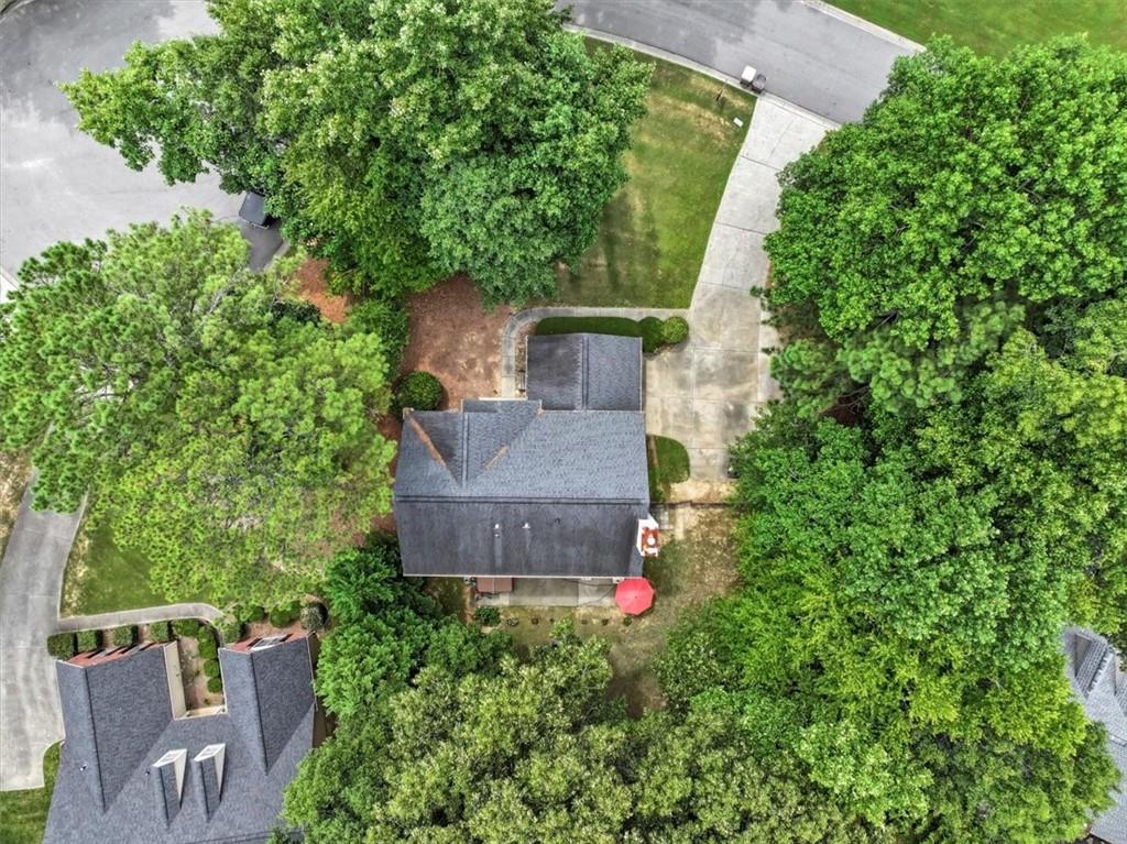 6815 Fairgreen Drive, Suwanee, Georgia image 30