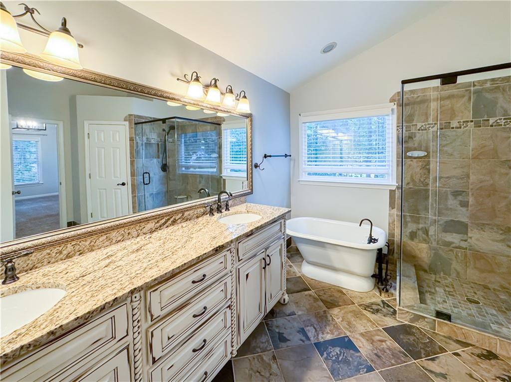 6815 Fairgreen Drive, Suwanee, Georgia image 19