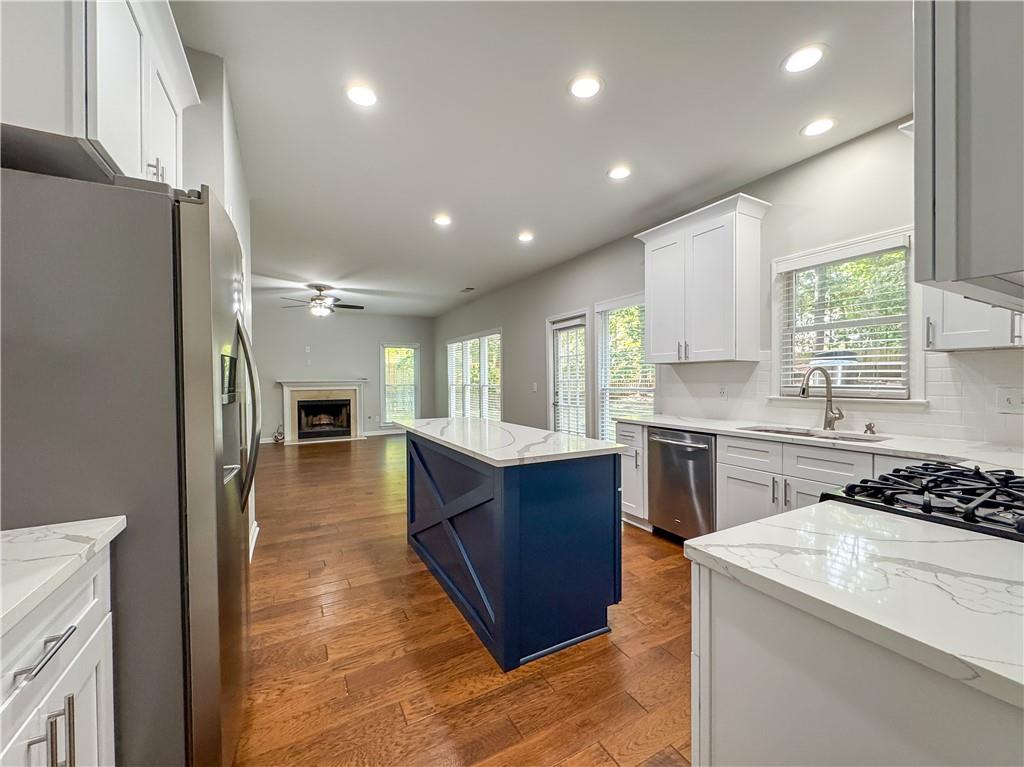 6815 Fairgreen Drive, Suwanee, Georgia image 14
