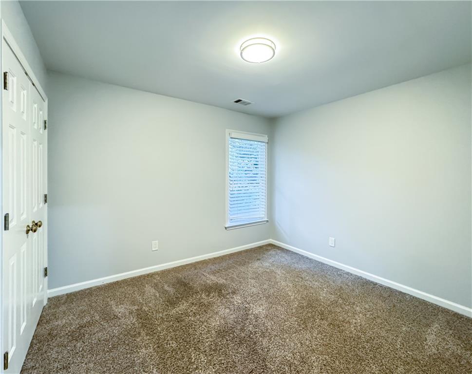 6815 Fairgreen Drive, Suwanee, Georgia image 21