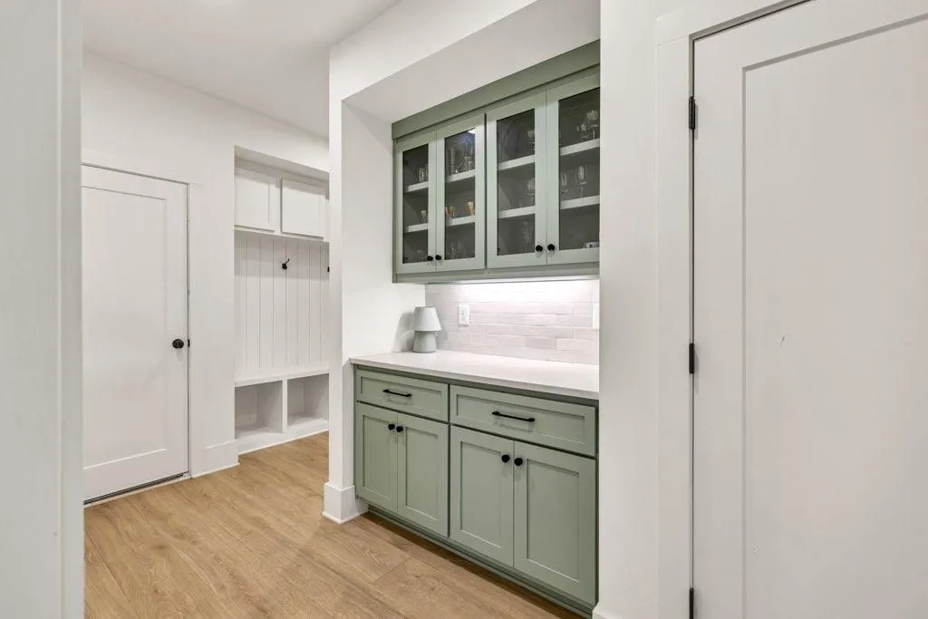 Buford, Georgia 30518, United States, 5 Bedrooms Bedrooms, ,4 BathroomsBathrooms,Residential,Active,142179