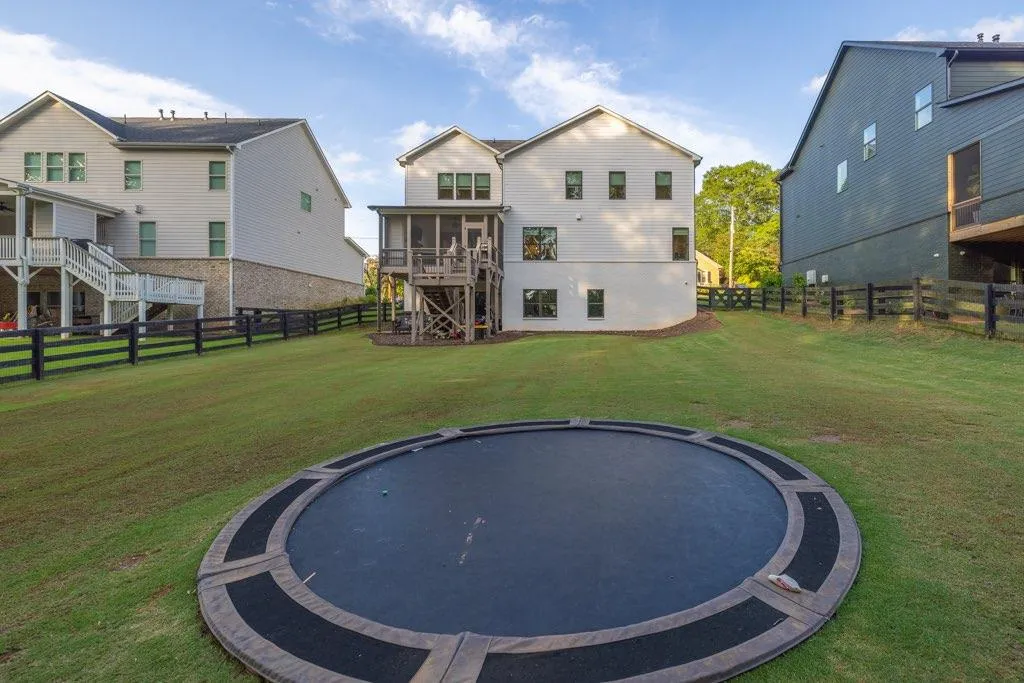 Buford, Georgia 30518, United States, 5 Bedrooms Bedrooms, ,4 BathroomsBathrooms,Residential,Active,142179