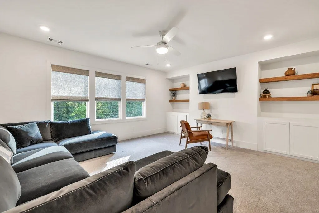 Buford, Georgia 30518, United States, 5 Bedrooms Bedrooms, ,4 BathroomsBathrooms,Residential,Active,142179