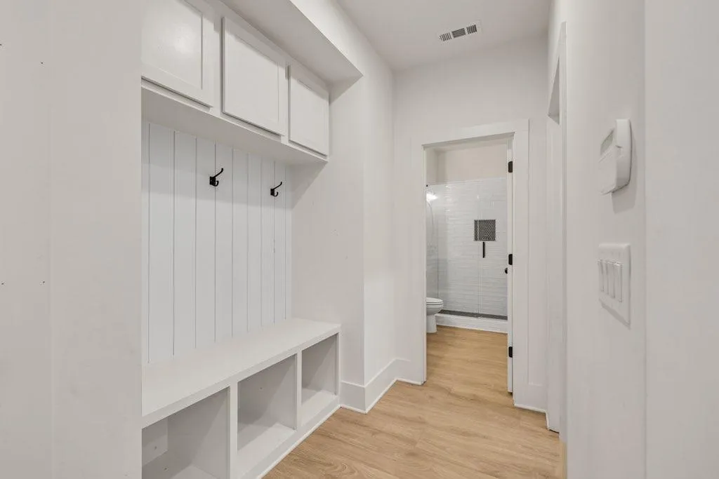 Buford, Georgia 30518, United States, 5 Bedrooms Bedrooms, ,4 BathroomsBathrooms,Residential,Active,142179