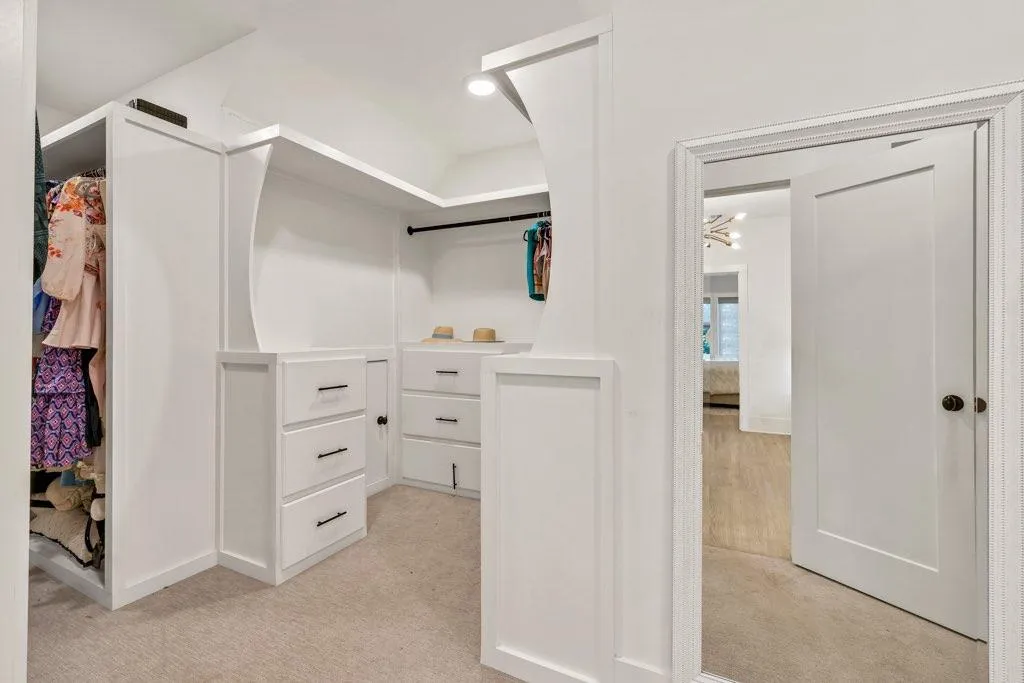 Buford, Georgia 30518, United States, 5 Bedrooms Bedrooms, ,4 BathroomsBathrooms,Residential,Active,142179