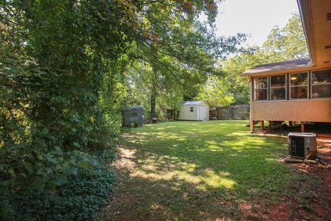 A home in Austell