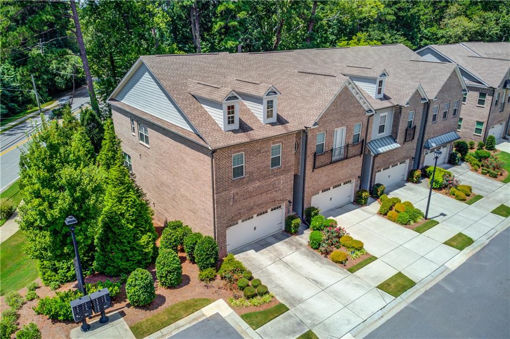 1450 Edgebrook Court NE