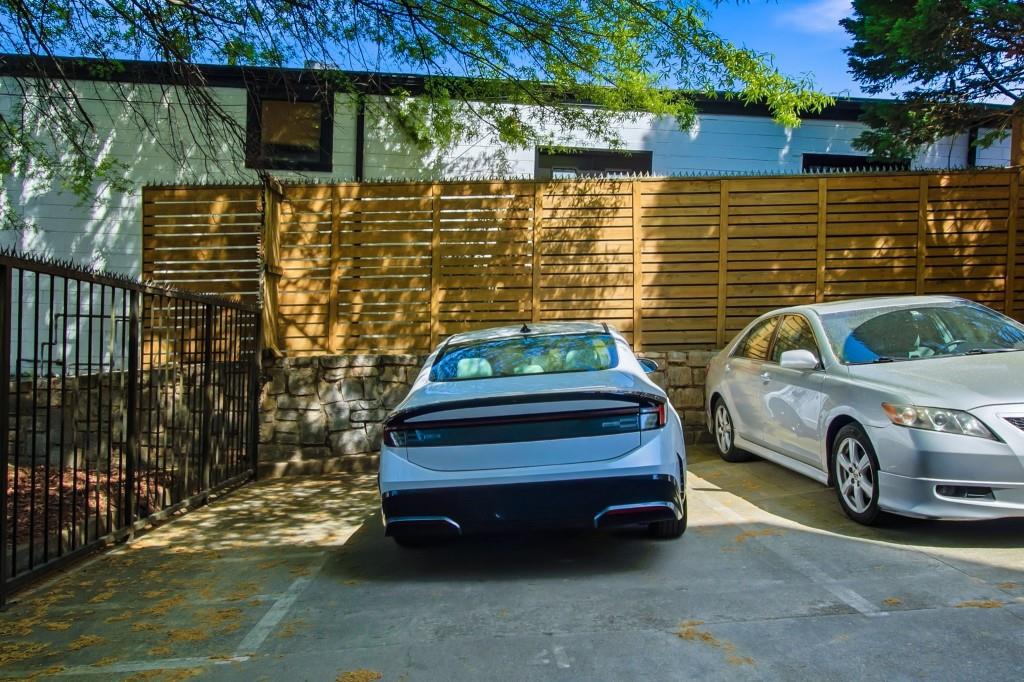 15 Waddell Street NE 303