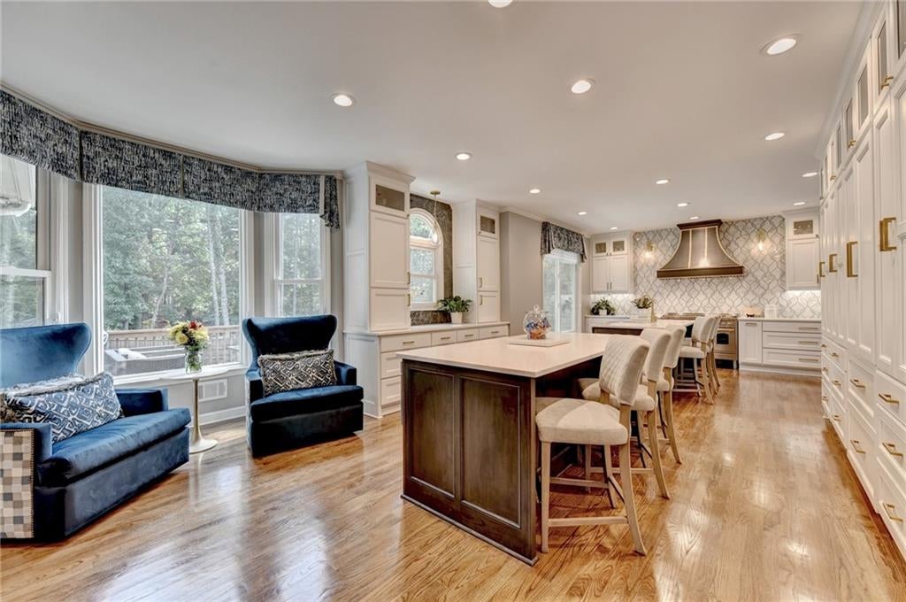 2642 Dunmoore Drive