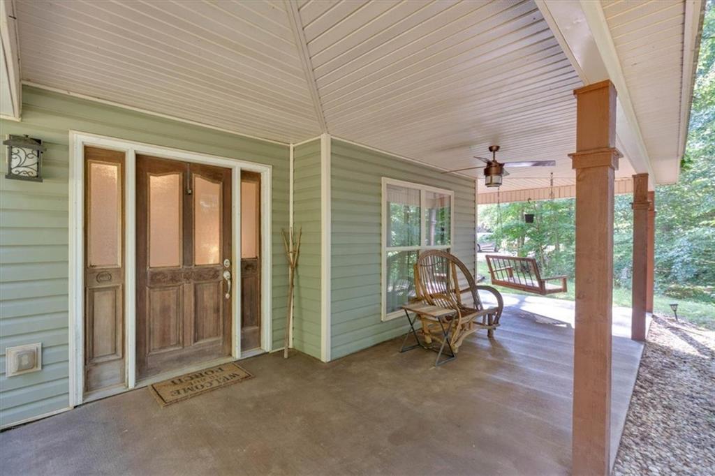 711 E Cochran Road SE