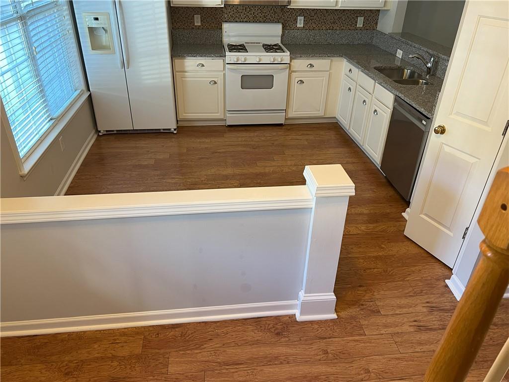2010 Whitestone Place