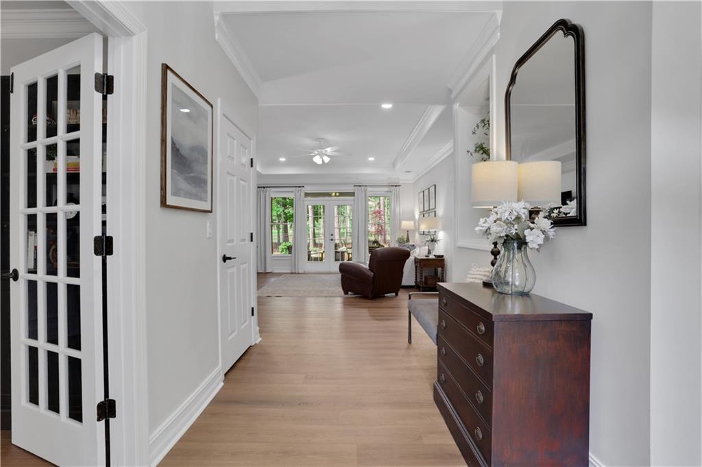 975 York Cove
