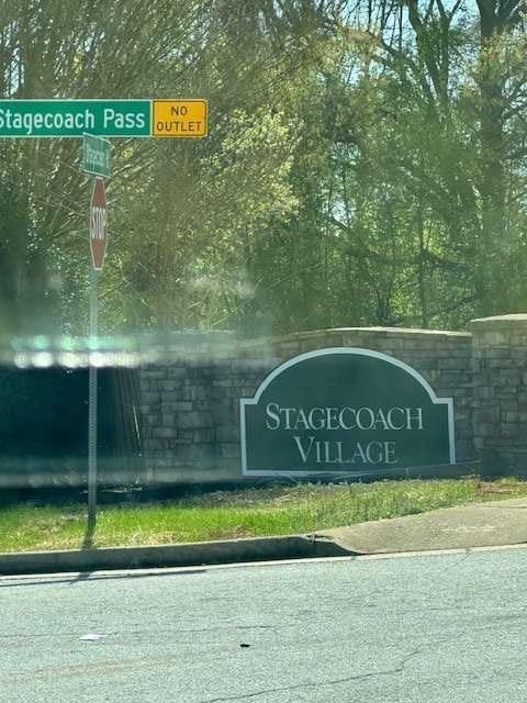 Homes For Sale - 3700 Stagecoach Pass<br/> Clayton County, Ellenwood, GA 30294