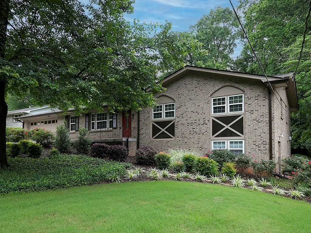 Photo of 226 King David Drive SW, Lilburn, GA 30047 (MLS # 7786398)