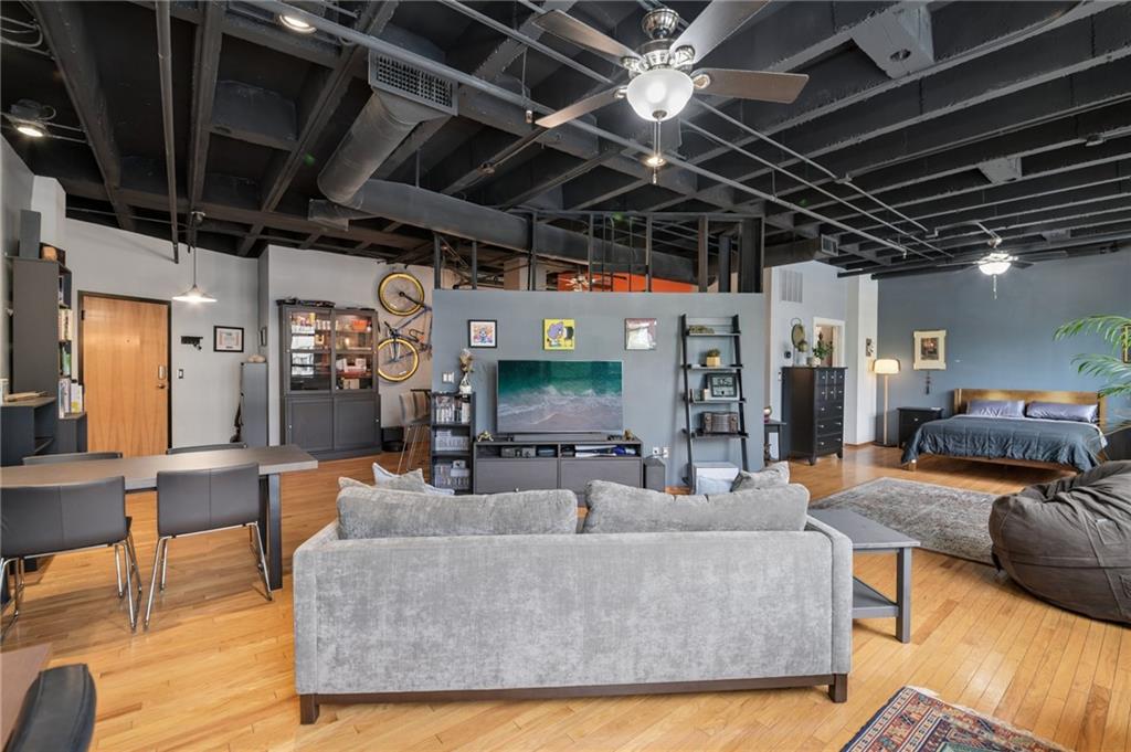 878 Peachtree Street NE 411