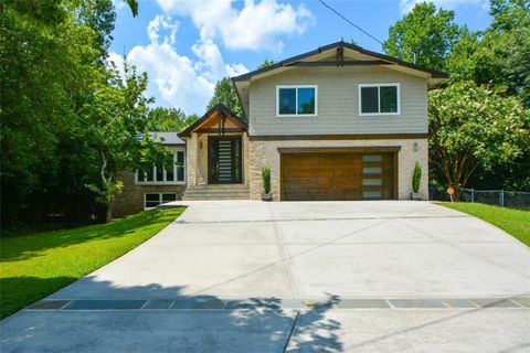 2116 STRASBURG Court Dunwoody GA 30338