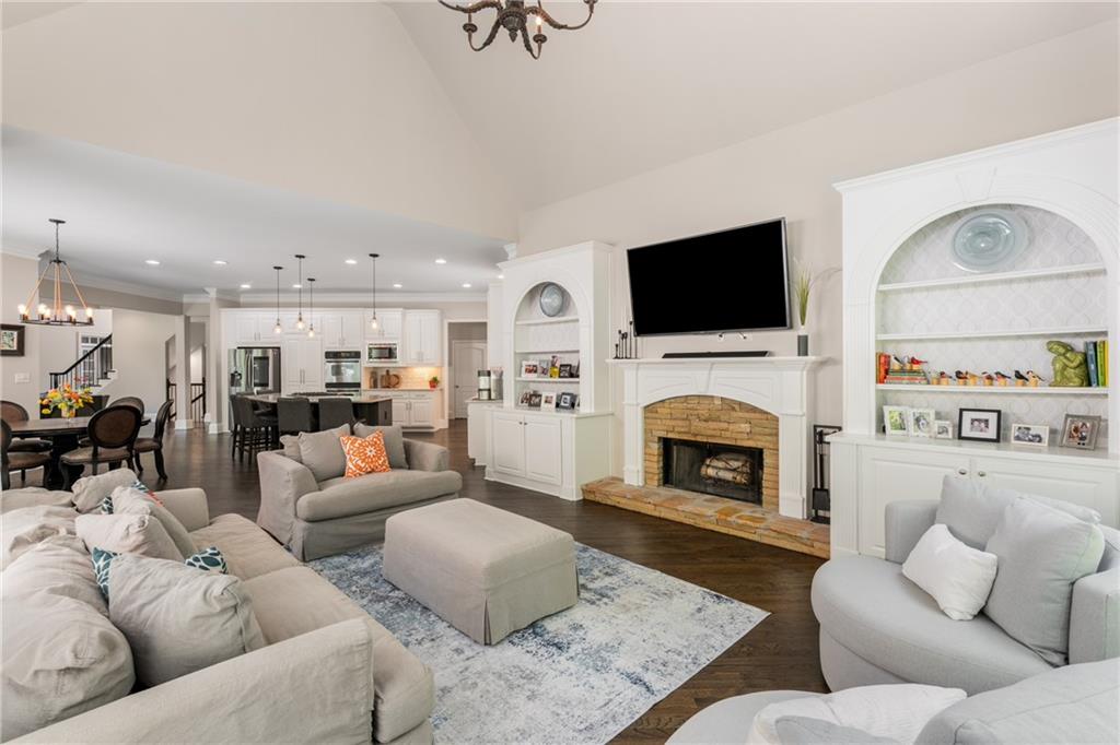12815 Oak Falls Drive, Alpharetta, Georgia image 11