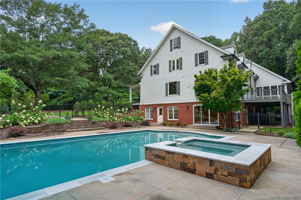 3380 Hill Forest Trail