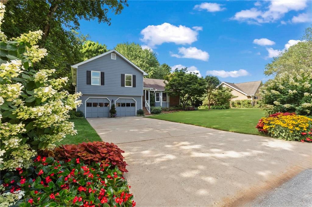 1590 Willow Bend Way