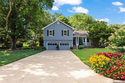 1590 Willow Bend Way Snellville GA 30078