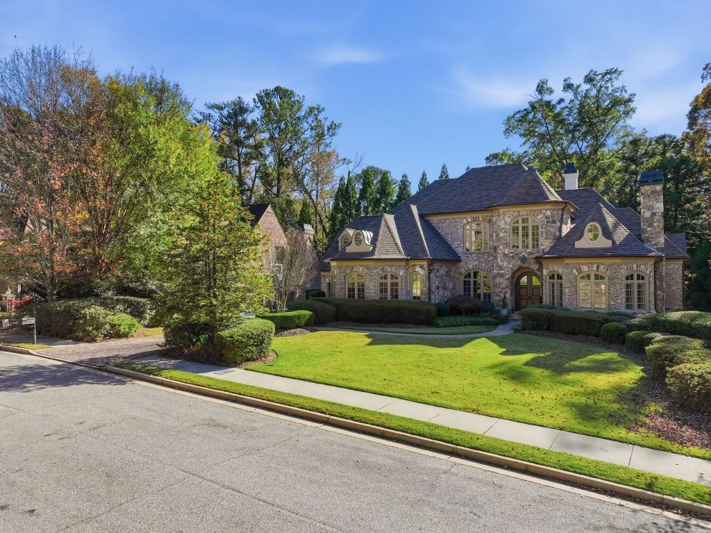 841 Camden Park Court NE