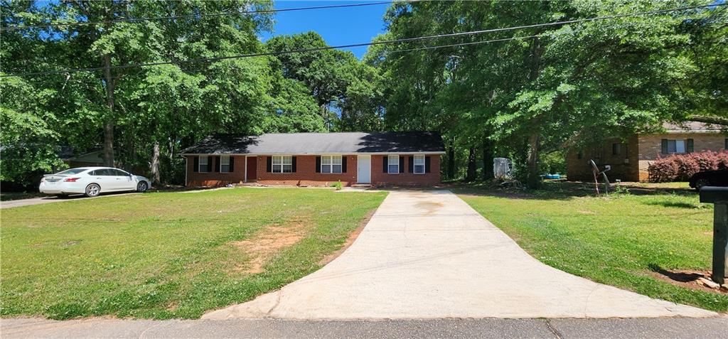 Looking for an updated and low maintenance duplex. Unit 146 is vacant and available for immediate move-in while Unit 146 is leased. It is a great opportunity to purchase a traditional single level duplex close to Athens Transit, Downtown Athens, Athens Technical College, and the newly developed North Athens/Hwy 29 shopping corridor including the giant Kroger. This home features a maintenance free brick exterior with brand new roofing. The updated interiors to include LVP flooring throughout, ample parking for 4 cars, and step free entry to provide easy access for prospective tenants. Each unit consists of 2 bedrooms and 1 bathroom.